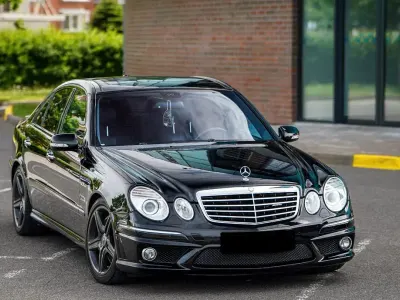 Gebraucht Mercedes E63 AMG AMG 514 PS (378 kW) 2008 Schwarz Limousine
