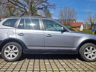 Begagnad BMW X3 150 HK (110 kW) 2005 Grå SUV