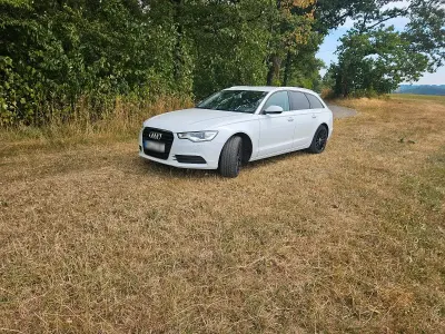 Gebraucht Audi A6 Comfort 177 PS (130 kW) 2012 Weiß Kombi