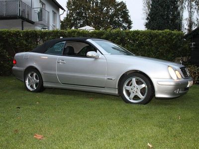 Gebraucht Mercedes CLK200 163 PS (119 kW) 2002 Silber Cabrio