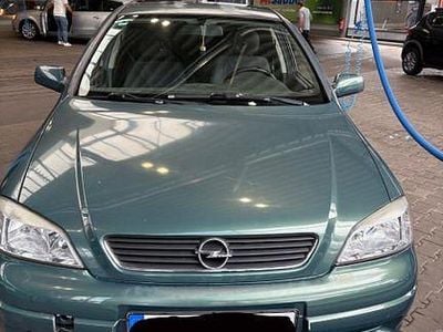 Grün Gebraucht 2003 Opel Astra Njoy Limousine | 2.000 € (Fairer Preis)