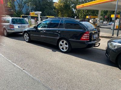 gebraucht Mercedes C200 CDI Avantgarde Automatik Sehr gepflegt