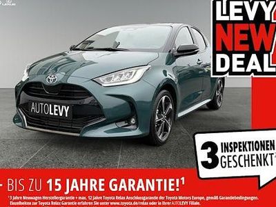 Neu Toyota Yaris Hybrid Plus 130 PS (95 kW) 2026 Schwarz Limousine