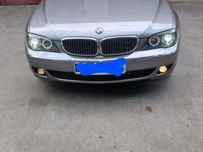BMW 730
