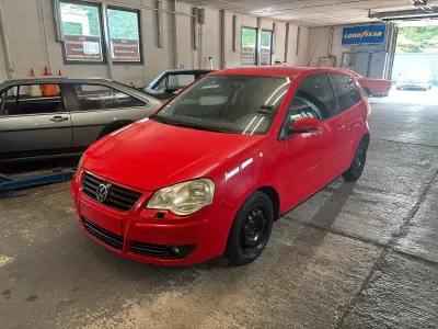 Gebraucht VW Polo 69 PS (50 kW) 2008 Rot Kleinwagen