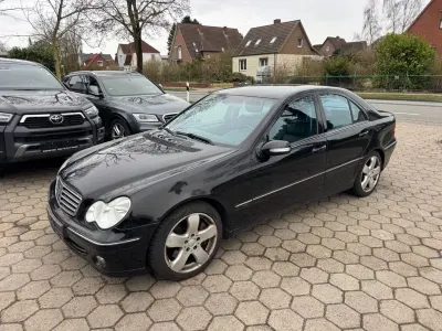 Gebraucht Mercedes C180 Avantgarde 143 PS (105 kW) 2004 Schwarz Limousine