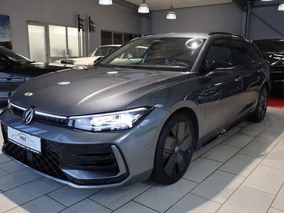 Second-hand VW Passat R-line 193 CP (141 kW) 2025 Gri Break