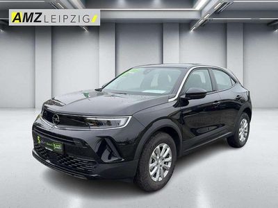 Gebraucht Opel Mokka Enjoy 101 PS (74 kW) 2023 Lackierung schwarz perla nera/ SUV