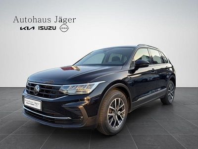 Gebraucht VW Tiguan Life 150 PS (110 kW) 2022 Schwarz SUV