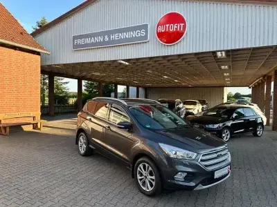 Gebraucht Ford Kuga Titanium 150 PS (110 kW) 2017 Andere SUV