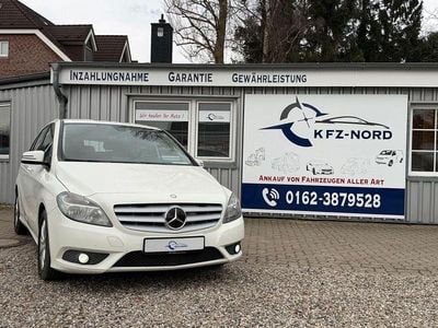 Gebraucht Mercedes B180 109 PS (80 kW) 2013 Weiß Van / Kleinbus