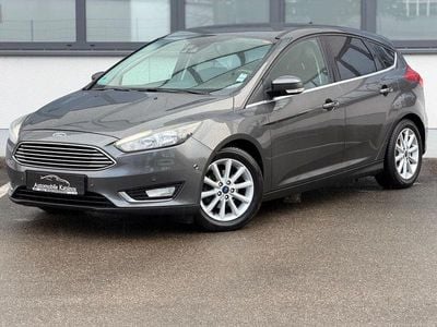Gebraucht Ford Focus Titanium 125 PS (91 kW) 2015 Grau Limousine