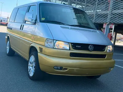 Second-hand VW Multivan 151 CP (111 kW) 2002 Gri Monovolum