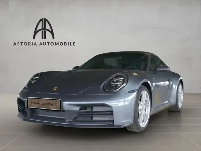 Gebraucht Porsche 992 394 PS (289 kW) 2025 Vanadiumgraumetallic Coupé