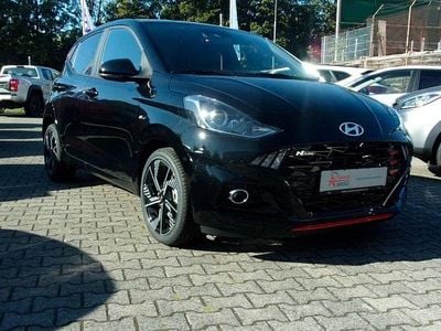 Neu Hyundai i10 N Line 90 PS (66 kW) 2025 Schwarz Kleinwagen