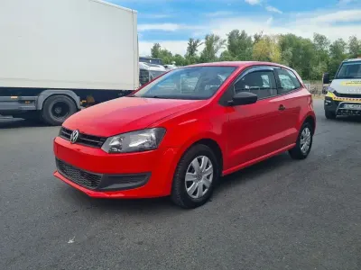 Second-hand VW Polo Trendline 60 CP (44 kW) 2012 Roșu Hatchback