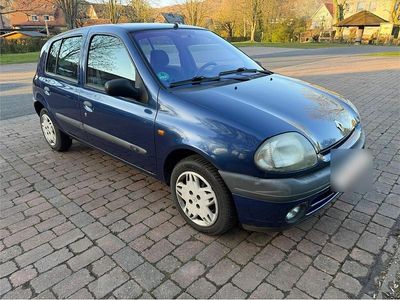 Gebraucht Renault Clio II 60 PS (44 kW) 1999 Blau Kleinwagen