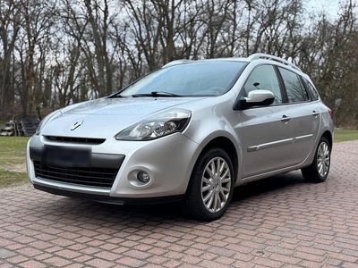 Gebraucht Renault Clio II 101 PS (74 kW) 2009 Silber Kleinwagen