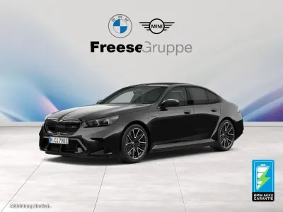 Neu BMW M5 Shadowline 727 PS (534 kW) 2026 Schwarz Limousine