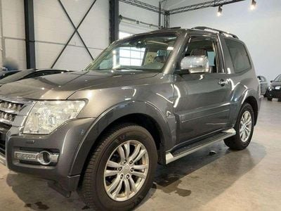 Usata Mitsubishi Pajero Top 200 CV (147 kW) 2015 Grigio SUV