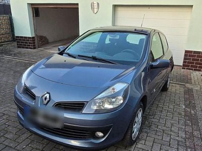 Grau Gebraucht 2006 Renault Clio III Extreme Kleinwagen | 1.900 €