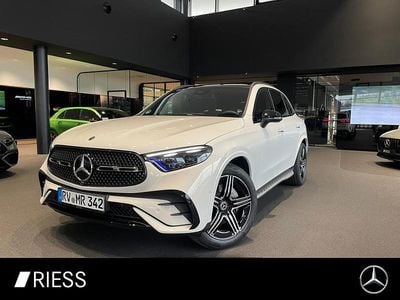 Unilack polarweiß Gebraucht 2025 Mercedes GLC200 AMG SUV | 63.800 €