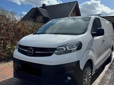 Second-hand Opel Vivaro 122 CP (89 kW) 2021 Alb Monovolum