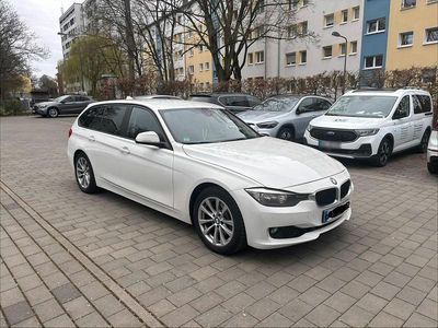 Gebraucht BMW 325 Comfort Edition 218 PS (160 kW) 2014 Weiß Kombi