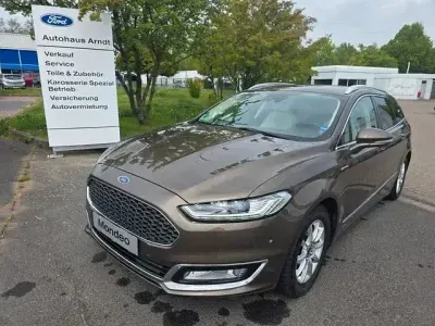 Gebraucht Ford Mondeo Vignale 180 PS (132 kW) 2017 Braun Limousine