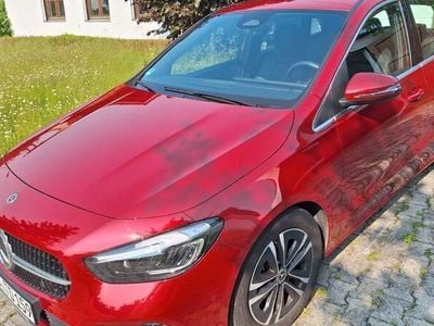 Mercedes B180