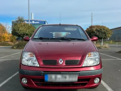 Gebraucht Renault Scénic 102 PS (75 kW) 2001 Rot Van / Kleinbus