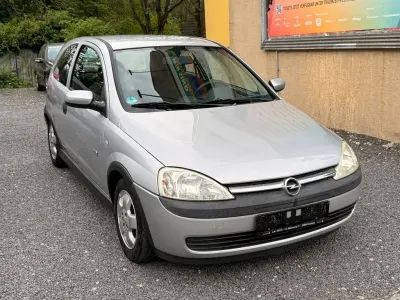 Używany Opel Corsa Njoy 58 KM (42 kW) 2003 Srebrny Hatchback