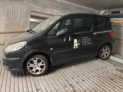 Gebraucht Peugeot 1007 73 PS (53 kW) 2006 Schwarz Van / Kleinbus