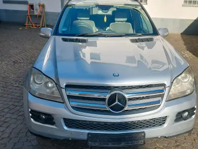 Używany Mercedes GL420 306 KM (225 kW) 2007 Szary SUV