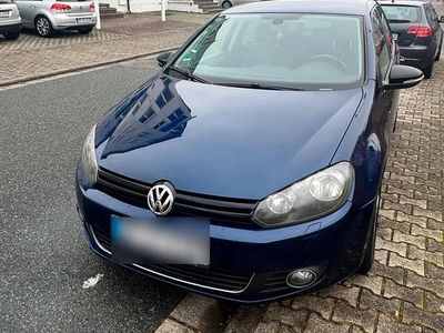 Gebraucht VW Golf VII Match 105 PS (77 kW) 2012 Blau Limousine