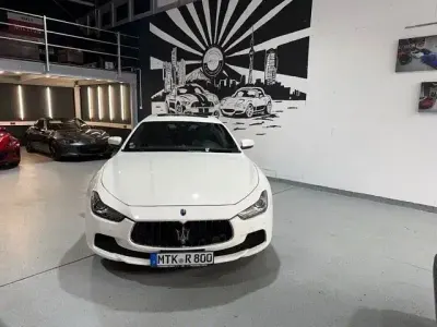Gebraucht Maserati Ghibli 349 PS (256 kW) 2016 Weiß Limousine
