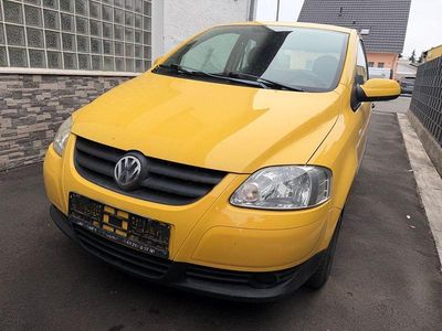 Gebraucht VW Fox 54 PS (39 kW) 2005 Gelb Kleinwagen