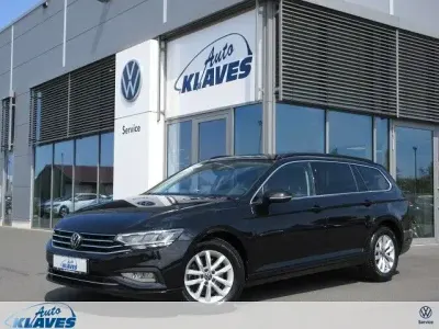 Gebraucht VW Passat Business 150 PS (110 kW) 2023 Schwarz Kombi