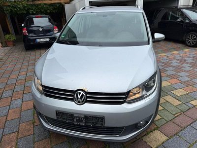 VW Touran Cross