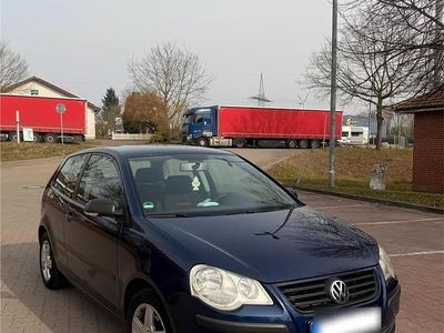 Gebraucht VW Polo 64 PS (47 kW) 2005 Blau Kleinwagen
