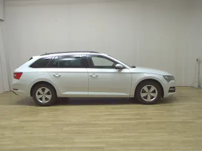 Brugt Skoda Superb Ambition 150 HK (110 kW) 2022 Hvid Stationcar
