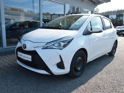 Usata Toyota Yaris Comfort 72 CV (52 kW) 2020 Bianco Utilitaria