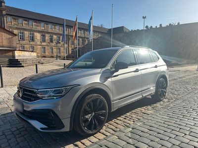 Gebraucht VW Tiguan Allspace R-line 200 PS (147 kW) 2022 Grau SUV