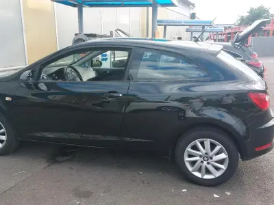 Gebraucht Seat Ibiza 75 PS (55 kW) 2014 Schwarz Kleinwagen