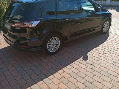 Gebraucht Ford S-MAX Business Edition 150 PS (110 kW) 2018 Schwarz Van / Kleinbus