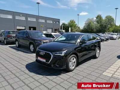Gebraucht Audi Q3 Ambiente 150 PS (110 kW) 2022 Schwarz SUV