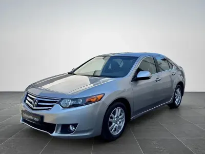 Gebraucht Honda Accord 156 PS (114 kW) 2010 Grau Limousine