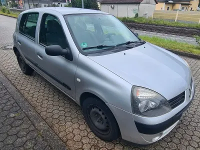Gebraucht Renault Clio Campus 60 PS (44 kW) 2006 Grün Kleinwagen