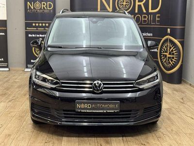Schwarz Gebraucht 2024 VW Touran Van / Kleinbus | 30.799 € (Guter Preis)