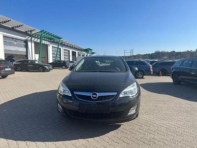 Gebraucht Opel Astra Design Edition 87 PS (63 kW) 2012 Schwarz Limousine